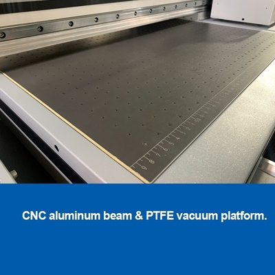 Grote kleuren 6090 UV platbed printer ideaal voor het afdrukken op plaat metalen acryl en meer